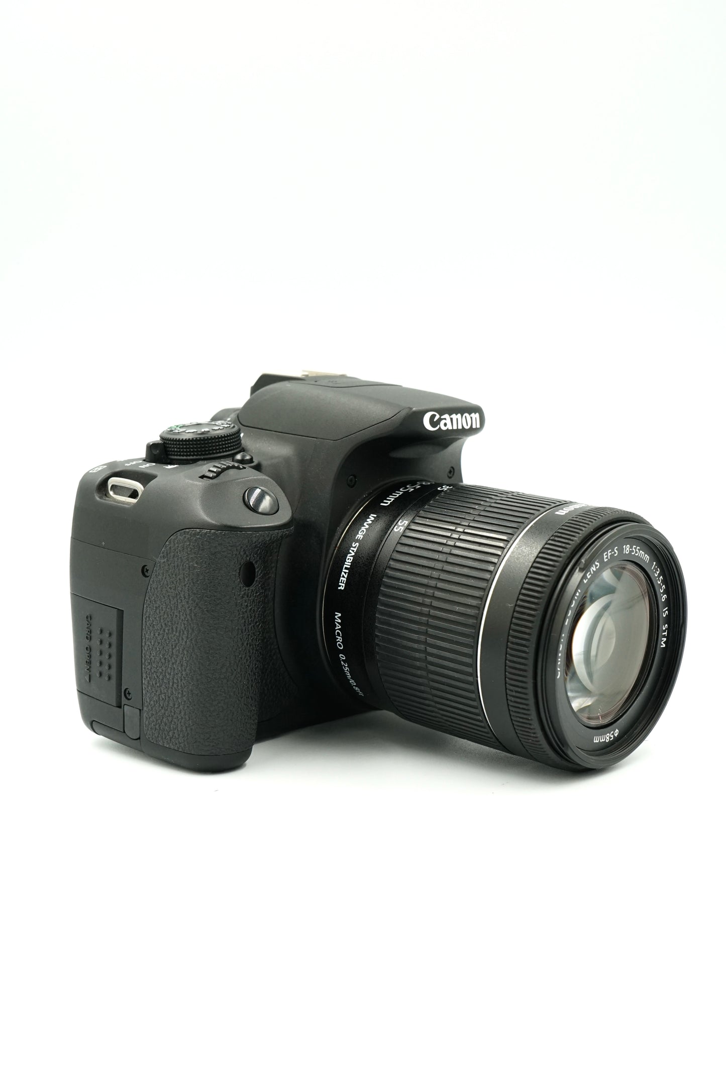 Canon EOS 700D DSLR Camera with 18-55mm Zoom Lens