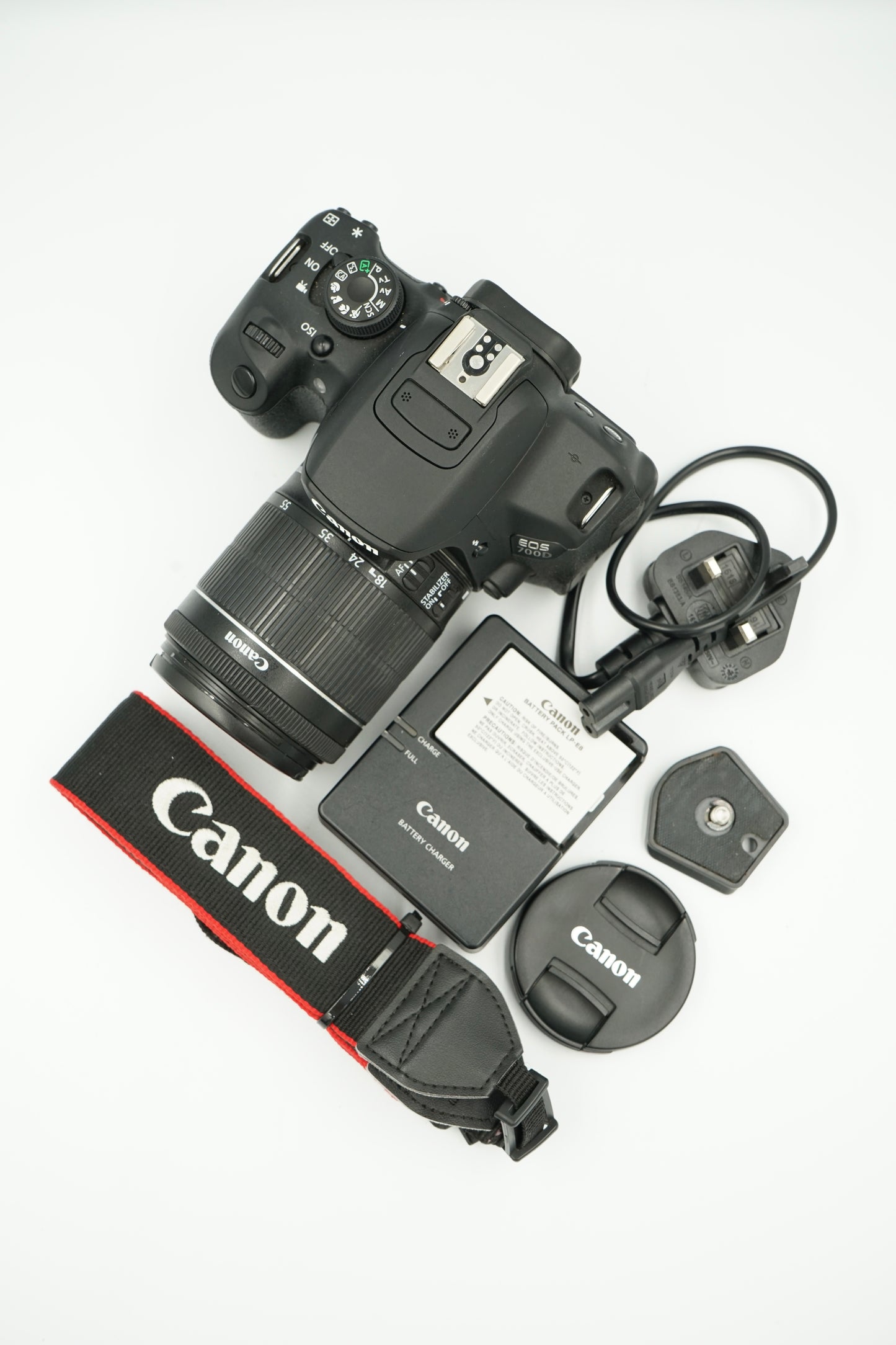 Canon EOS 700D DSLR Camera with 18-55mm Zoom Lens