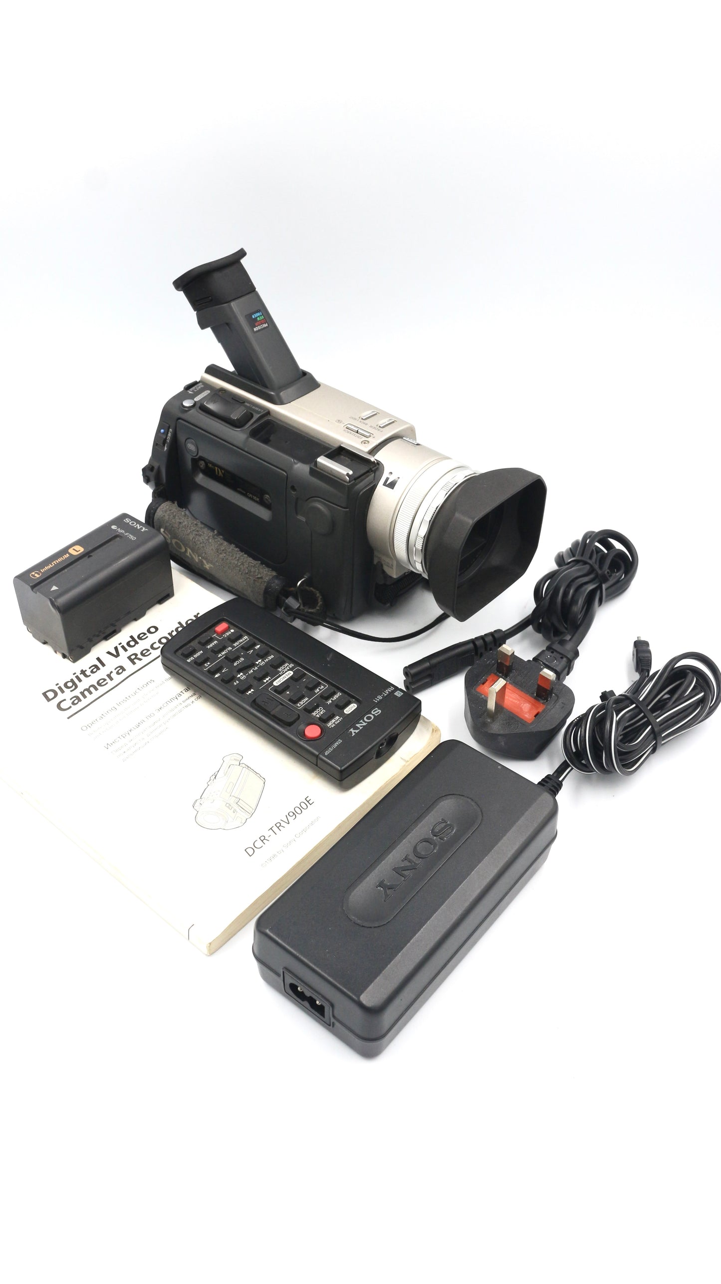 Sony DCR-TRV900E MiniDV 3CCD Digital Video Camera Camcorder Pal Model
