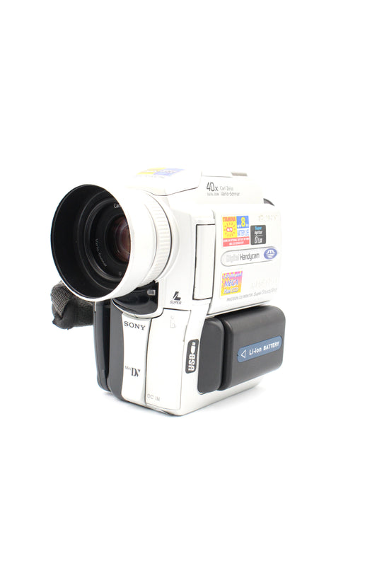 Sony DCR-PC110E MiniDV Digital Video Camcorder Camera PAL