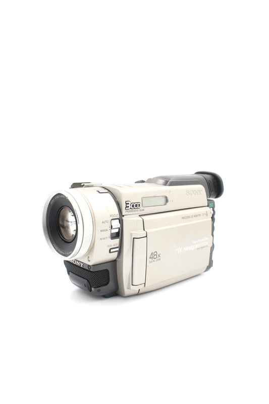 Sony DCR-TRV900E Camcorder (Broken/Powerplay Only)