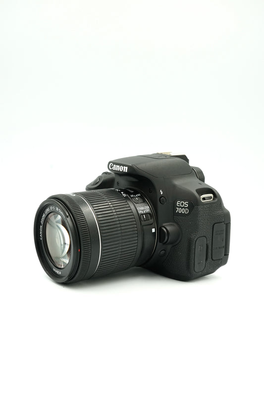 Canon EOS 700D DSLR Camera with 18-55mm Zoom Lens