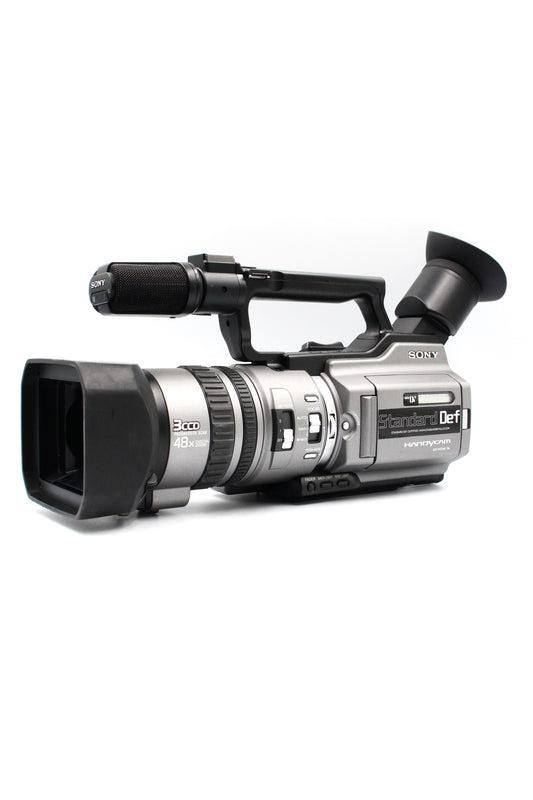 Sony DCR-VX2100E MiniDV Digital Video Camera Camcorder Excellent